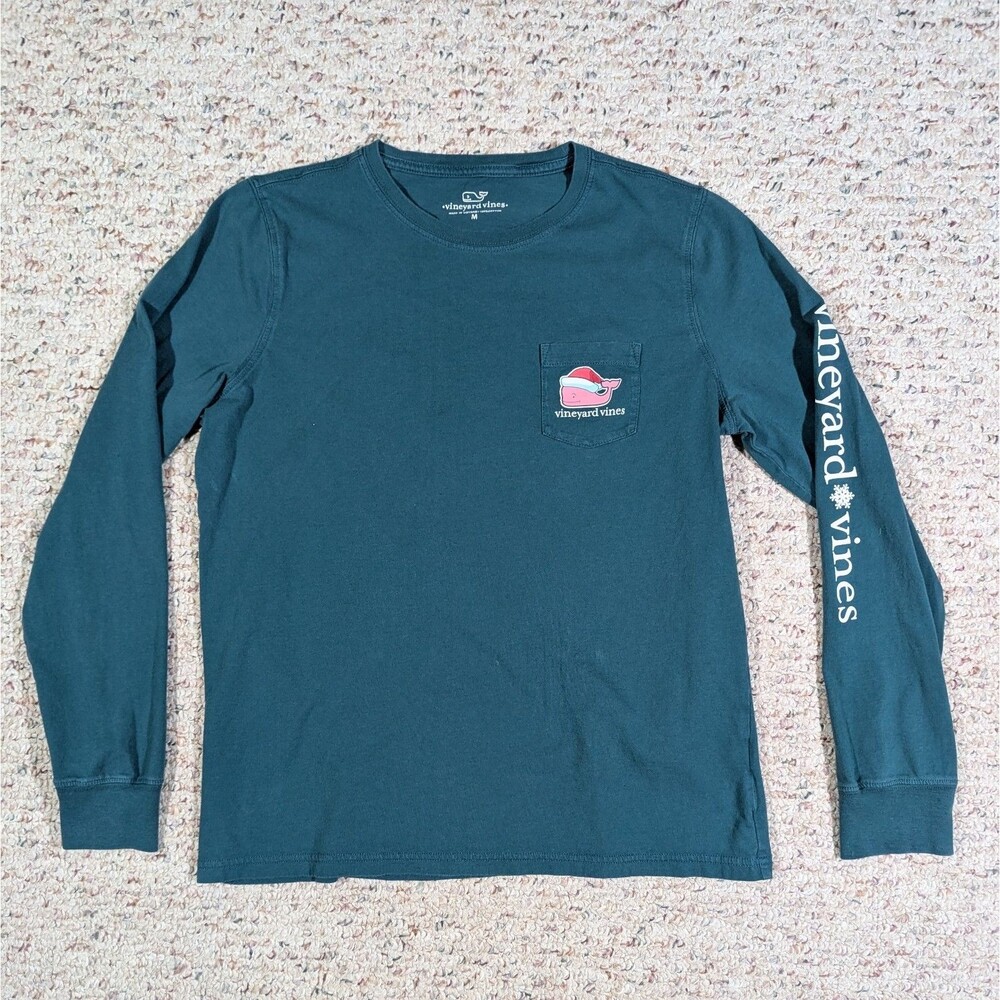 Vineyard Vines T- Shirt Merry Christmas Mens MED Long Sleeve Green Santa Whale